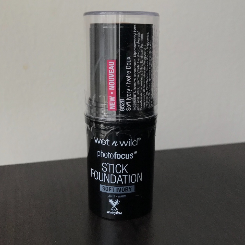 Wet n Wild Photo Focus Stick Foundation in Soft Ivory